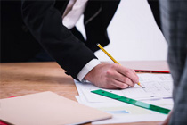 Commercial Contract Drafting & Review